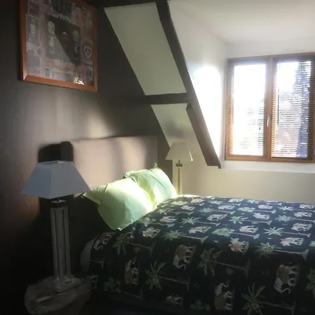 Les Crinieres En Brie Alojamento de Acomodação e Pequeno-almoço Saint-Ouen-en-Brie