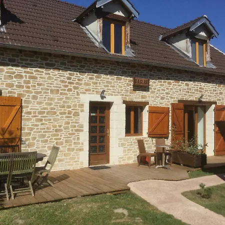 Les Crinieres En Brie 3* Saint-Ouen-en-Brie