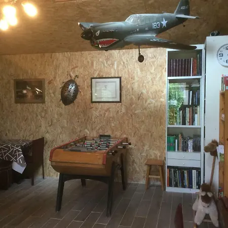 فندق مبيت وإفطار Les Crinieres En Brie 4*
