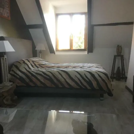 Bed & Breakfast Les Crinieres En Brie